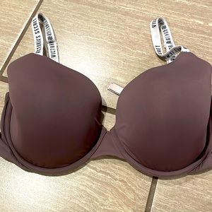 T Shirt Lightly Lined Full Coverage